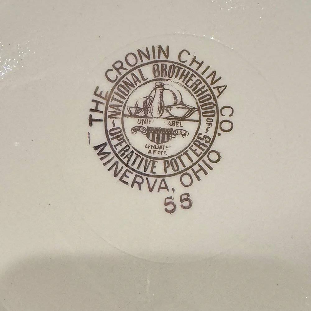 RARE FIND~VINTAGE 1900’s~6-SALAD PLATES~GOLD RIM~VICTORIAN SCENE CENTER~NICE~KPY